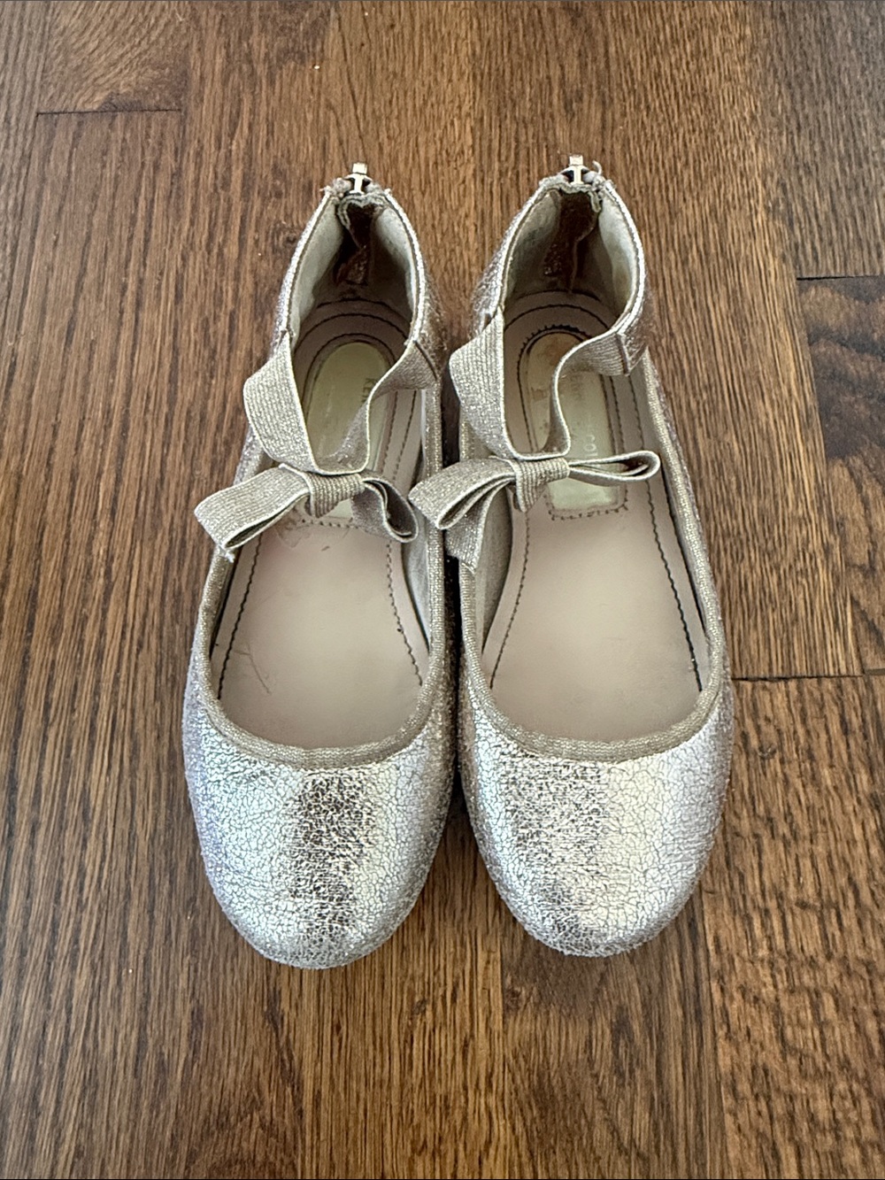 Kenneth Cole Girls Metallic Silver Bow Mary Jane Shoes